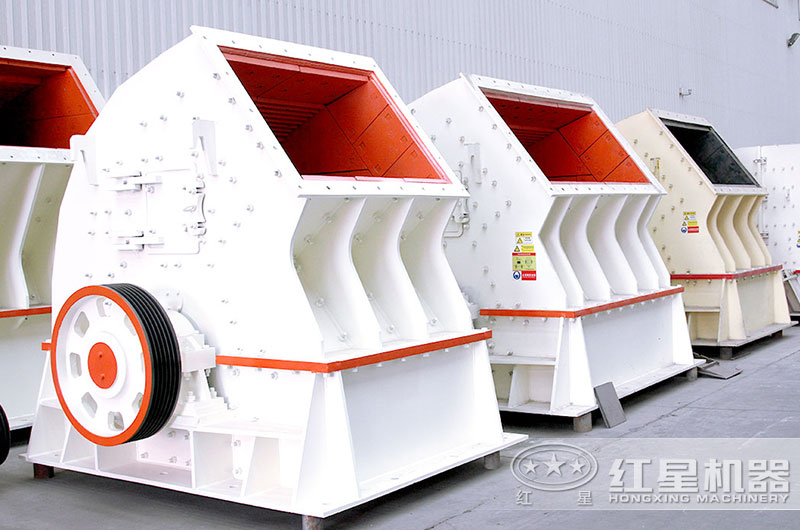 PCZ重錘碎石機(jī)圖片，時(shí)產(chǎn)100-3000噸